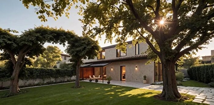 Casa con 8 locali in vendita in Forte Dei Marmi