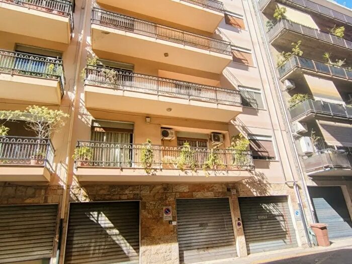 Appartamento quadrilocale in vendita in Via Raffaele Valensise, Reggio di Calabria