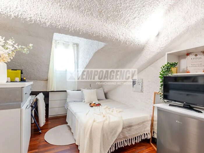 Appartamento monolocale in vendita in Piazza Guglielmo Oberdan, Milano