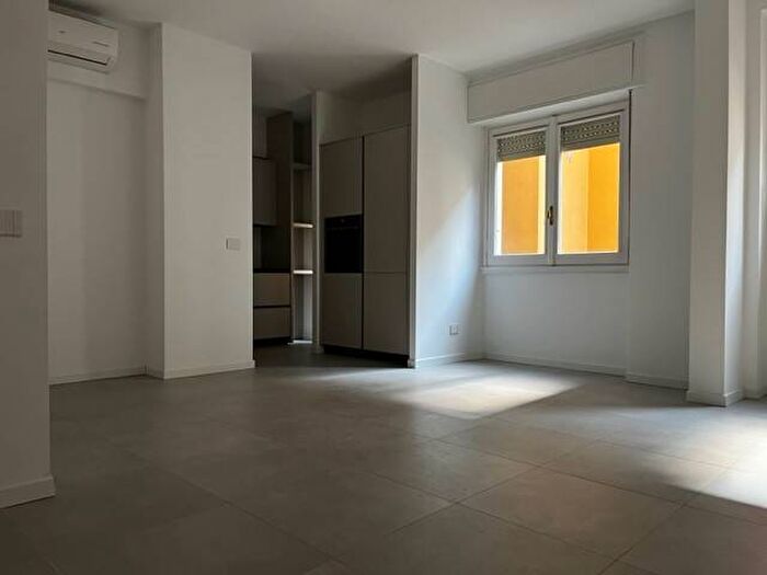 Appartamento trilocale in affitto in Via Meloria, Monte Rosa Lotto, Milano