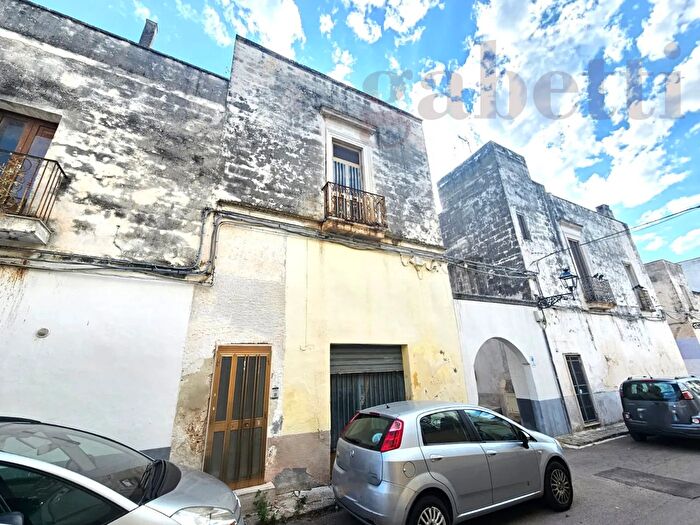 Appartamento con 5 locali in vendita in Via Oronzo Quarta, Copertino
