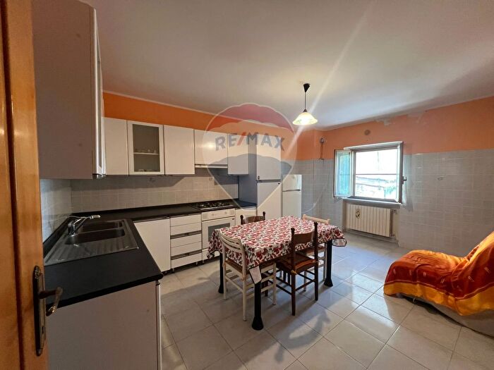 Appartamento quadrilocale in vendita in Via Nicola Lanese, Montagano