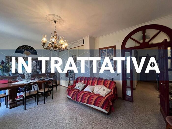 Appartamento quadrilocale in vendita in Viale Archimede, Bari