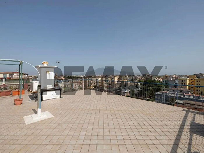 Appartamento quadrilocale in vendita in Via Principe di Piemonte, Casoria