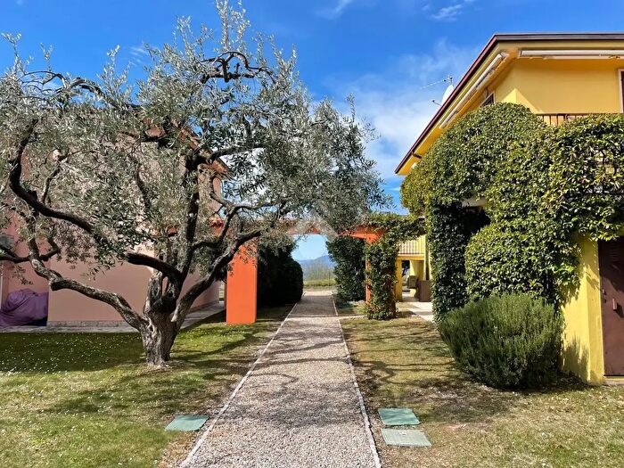 Appartamento bilocale in affitto in Str Vecchia Valquarole, Cavaion Veronese