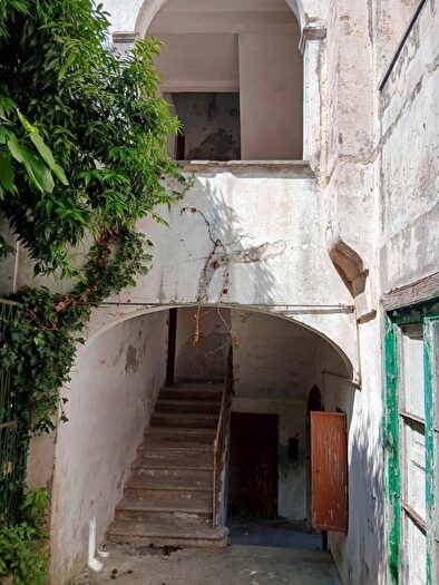 Casa con 5 locali in vendita in Via Indipendenza, Baronissi
