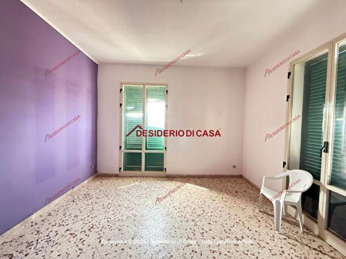 Appartamento con 6 locali in vendita in Piazza G Abbate, Lascari