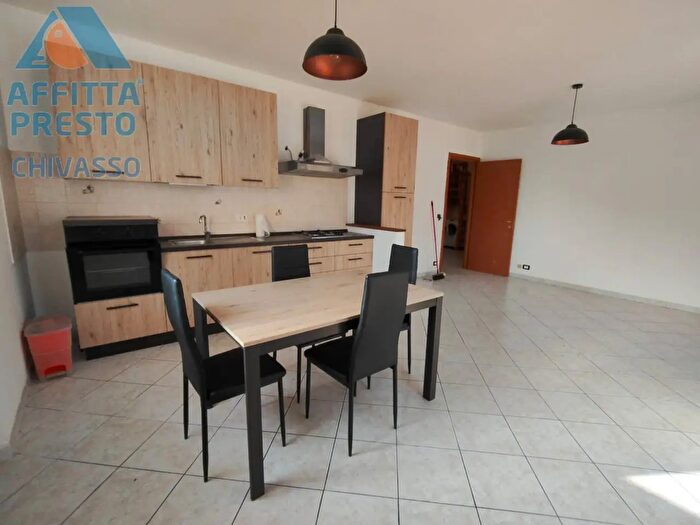 Appartamento trilocale in affitto in Piazza IV Novembre, Verolengo