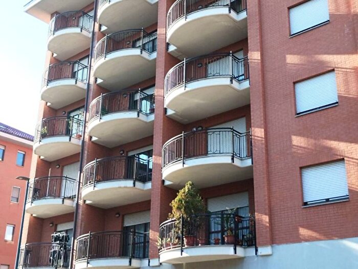 Appartamento trilocale in affitto in Via Giovanni Randaccio, Borgo Vittoria, Torino