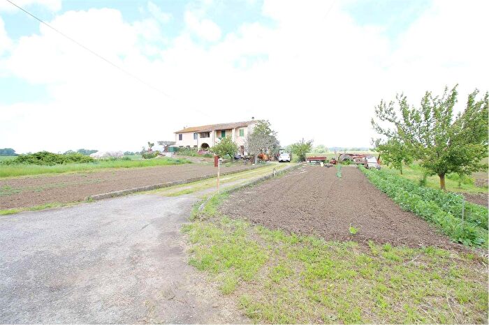 Casa con 5 locali in vendita in Montopoli In Val DArno