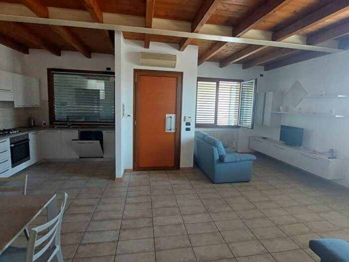 Appartamento con 5 locali in affitto in Via Madonna dello Schioppo, Sant'Egidio Vigne, Cesena
