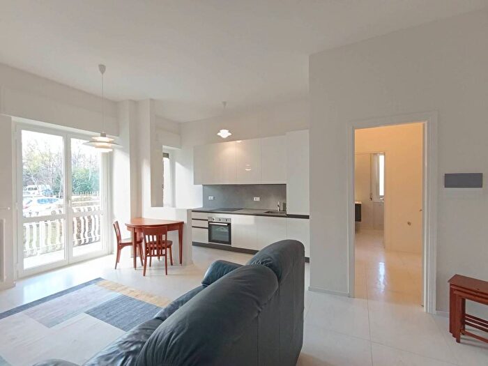 Appartamento bilocale in affitto in Via Enrico Mattei, Bresso