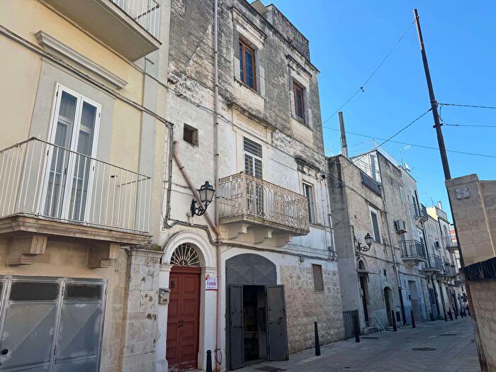 Casa quadrilocale in vendita in Via Cesare Battisti, Noicattaro