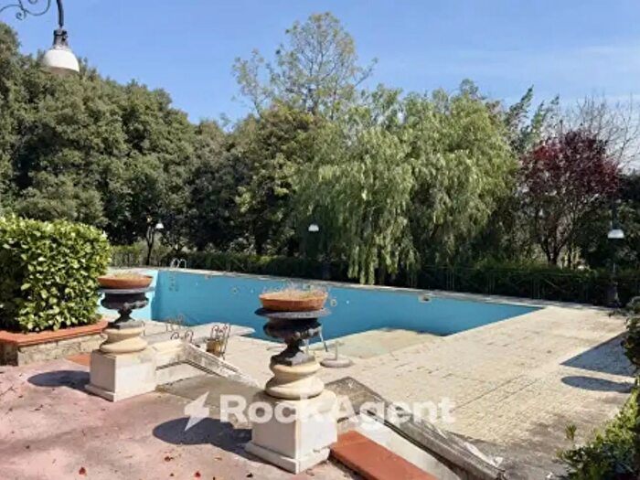 Casa con 6 locali in vendita in Via Colle Scarano, Velletri