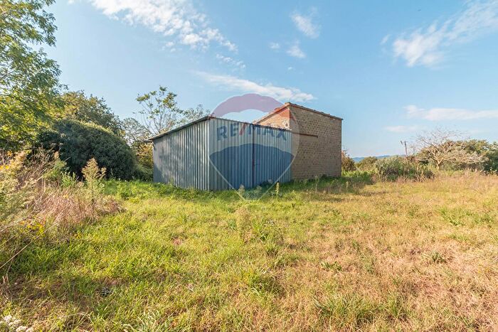 Casa bilocale in vendita in Strada Provinciale Snc, Ischia Di Castro