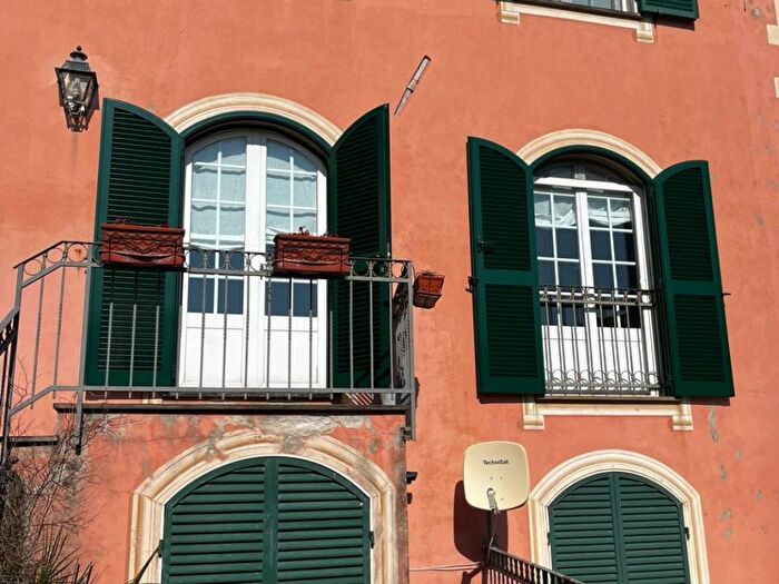 Appartamento quadrilocale in affitto in Via Emilio Granello, Quinto, Genova