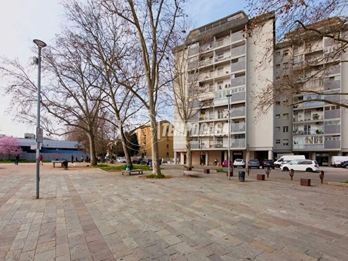 Appartamento trilocale in vendita in Via Giovanni Vecchi, Reggio Emilia