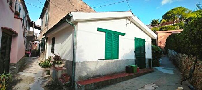 Appartamento trilocale in vendita in Località Scaglieri, Portoferraio