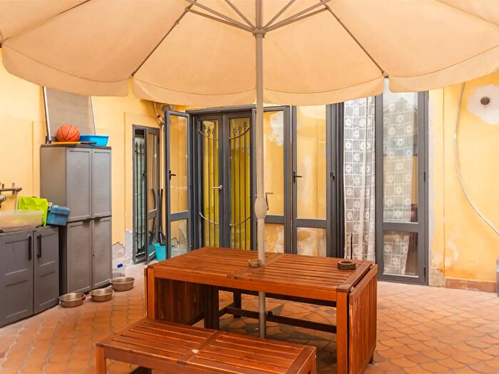 Casa con 6 locali in vendita in Via XXXI Maggio, Catania