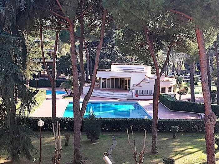 Appartamento bilocale in affitto in via Andrea Del Castagno, Tintoretto, Roma