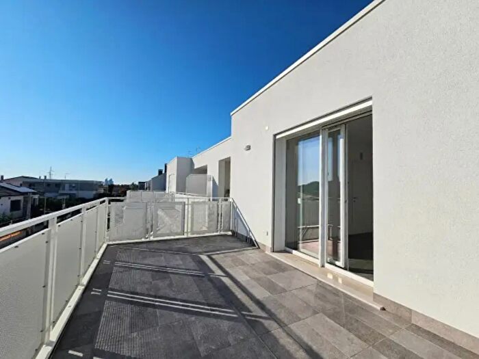 Appartamento trilocale in vendita in Via Alberto Gianquinto, Jesolo