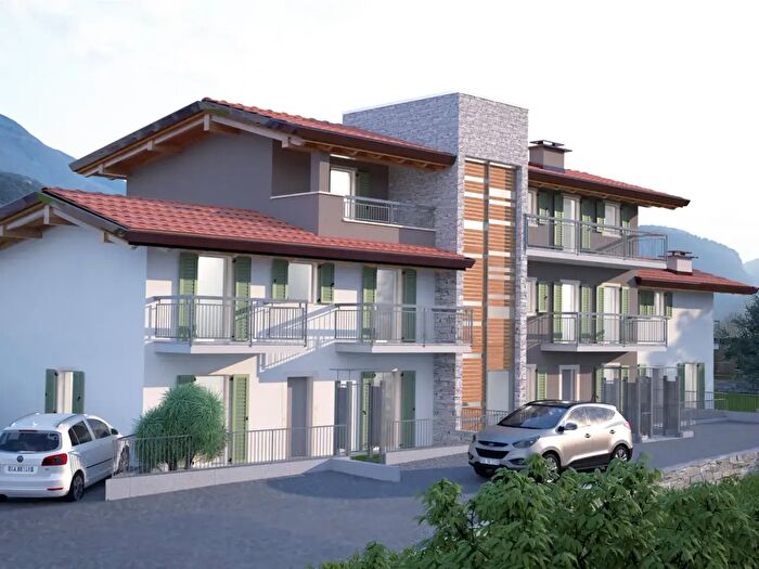 Appartamento quadrilocale in vendita in Via Cesare Battisti, Dro