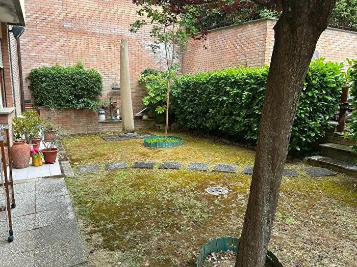 Appartamento con 5 locali in vendita in Siena