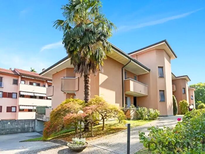 Appartamento quadrilocale in vendita in Via Giotto, Carate Brianza