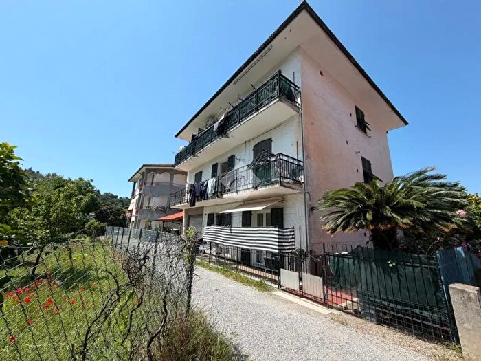 Appartamento con 5 locali in vendita in Via Francolano, Casarza Ligure