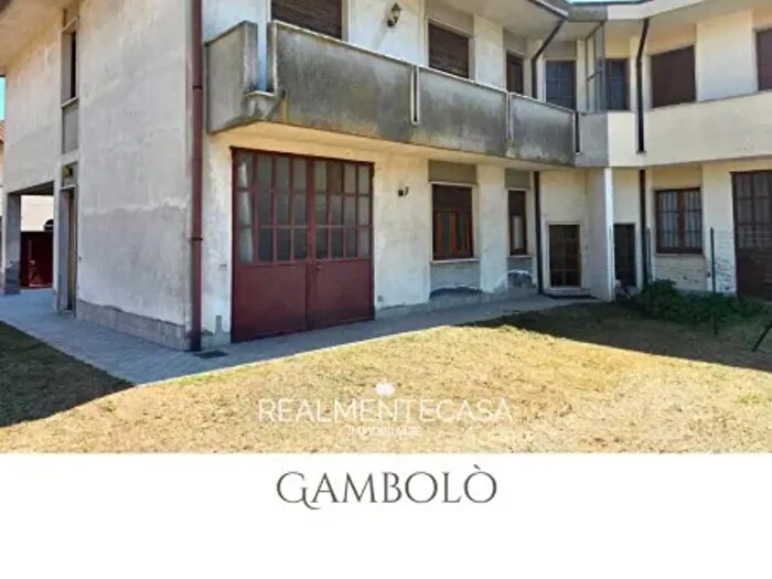 Casa con 6 locali in vendita in Corso Umberto I, Gambolo'