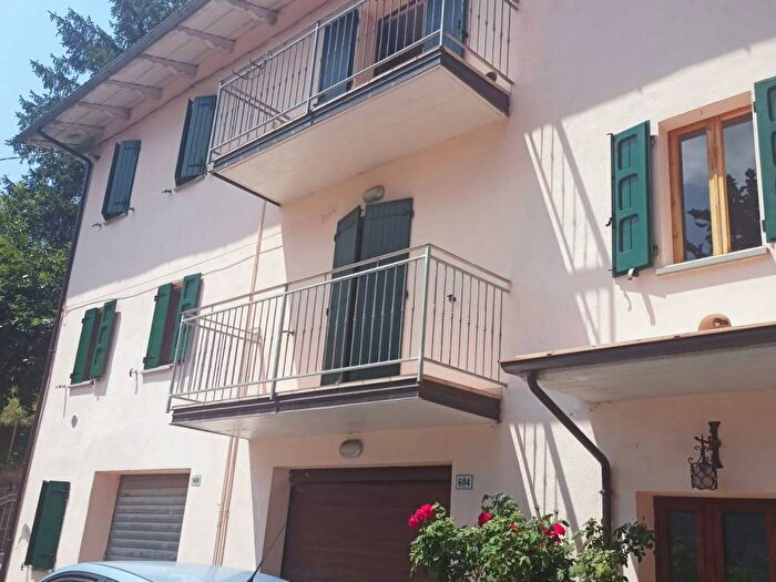 Appartamento trilocale in affitto in Iola, Montese