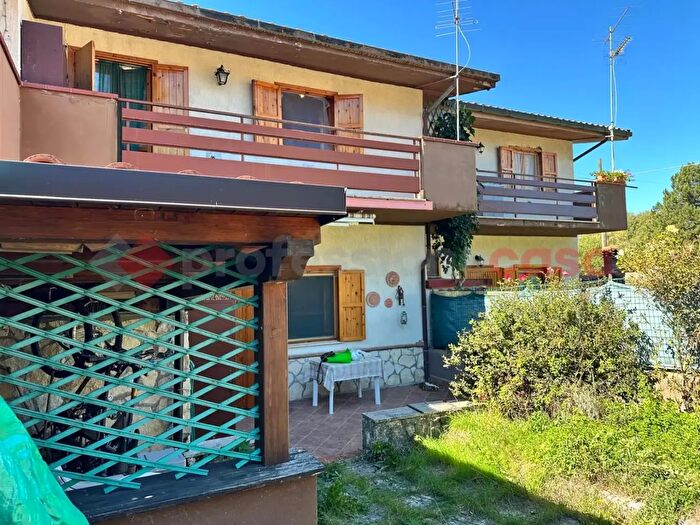 Casa con 5 locali in vendita in Via Colle Verde, Tagliacozzo
