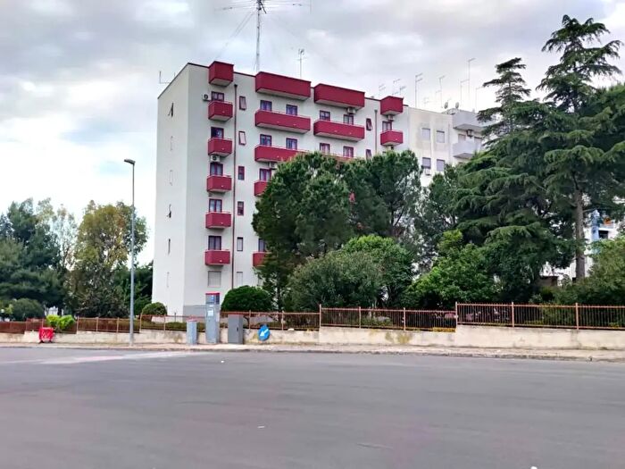 Appartamento quadrilocale in vendita in Viale della Liberazione, Taranto