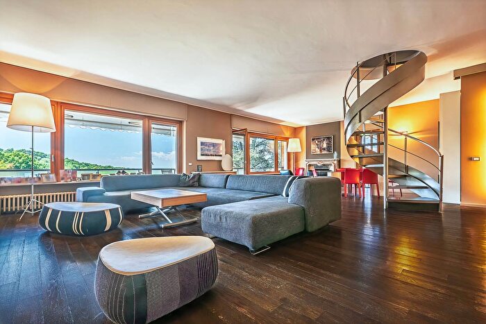 Appartamento con 10 locali in vendita in Strada San Vito Revigliasco, Torino