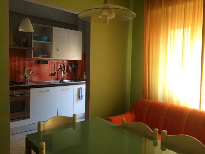 Appartamento con 5 locali in affitto in Via Angelo Battelli, Pisa