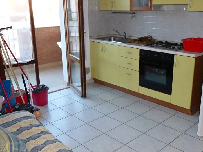 Appartamento trilocale in affitto in Via Leopardi, Alba Adriatica