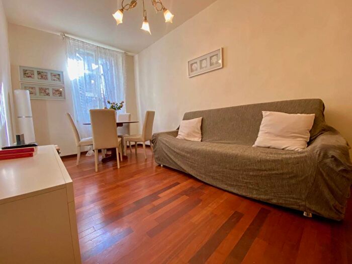 Appartamento con 5 locali in affitto in Via Montebello, Borgo Ognissanti Il Prato, Firenze