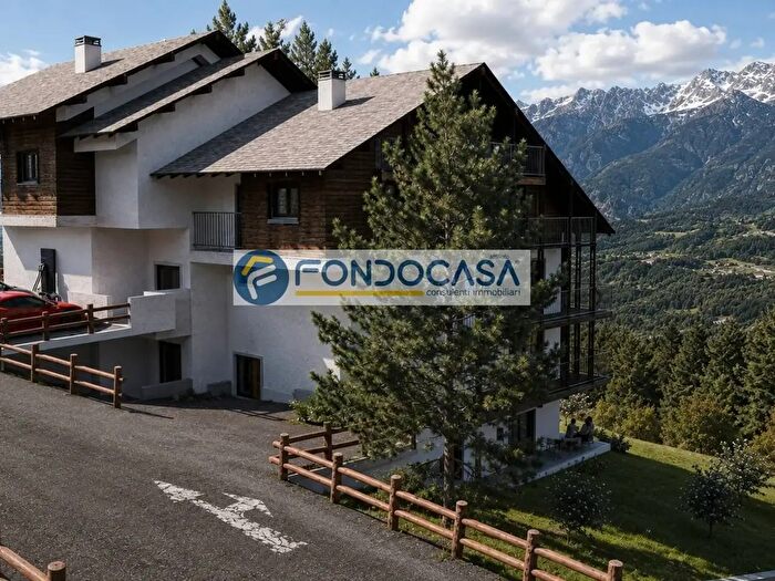 Appartamento trilocale in vendita in Via Vedich Snc, Valfurva