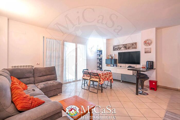 Appartamento bilocale in vendita in Via delle Mimose, Pisa