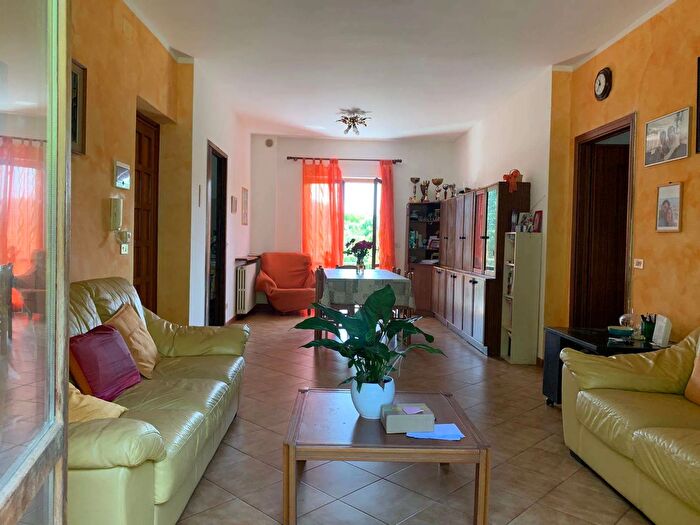 Appartamento con 6 locali in vendita in Località Renaldo, Millesimo