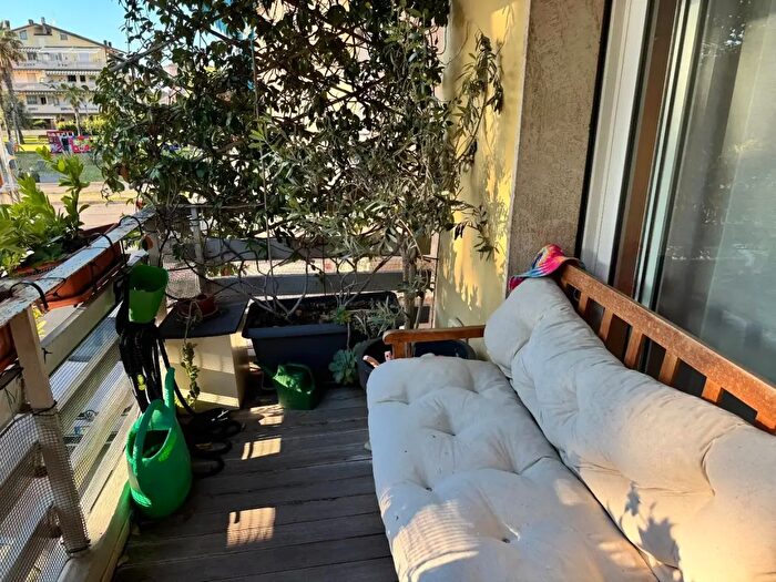 Appartamento trilocale in vendita in Viareggio