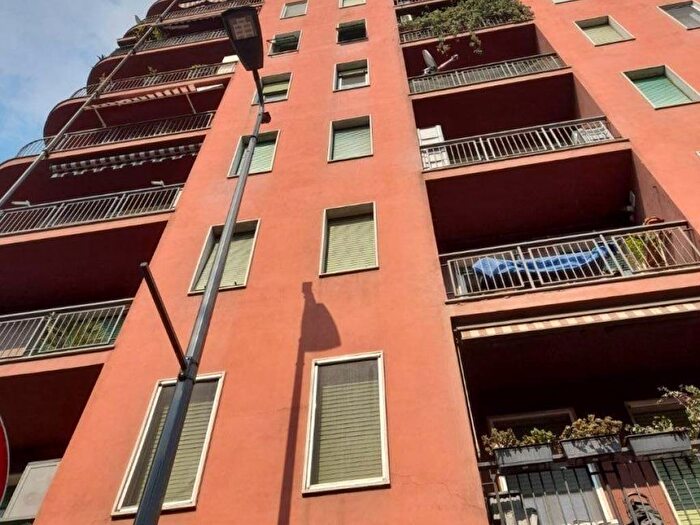 Appartamento bilocale in affitto in Viale Ergisto Bezzi, Frua, Milano