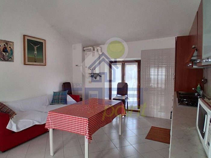 Appartamento monolocale in affitto in via puerari, Centro, Sospiro