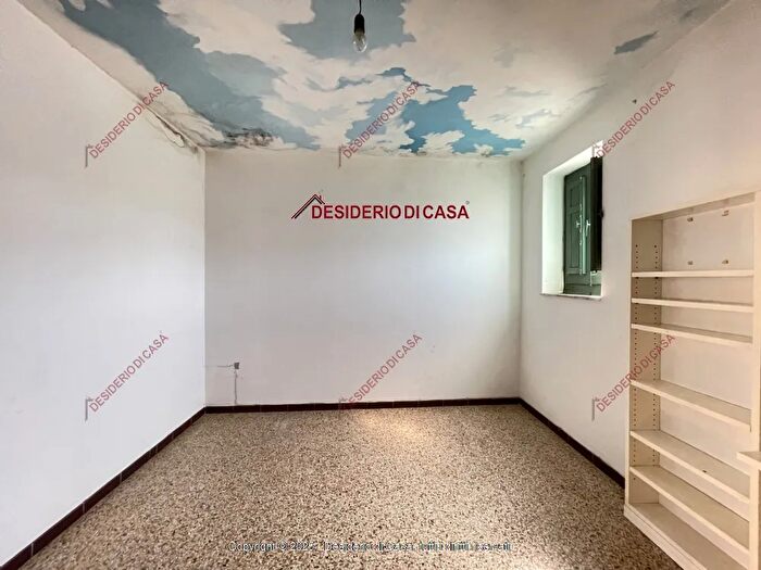 Casa con 10 locali in vendita in Discesa Bonomolo Altofonte Pa Italia, Altofonte