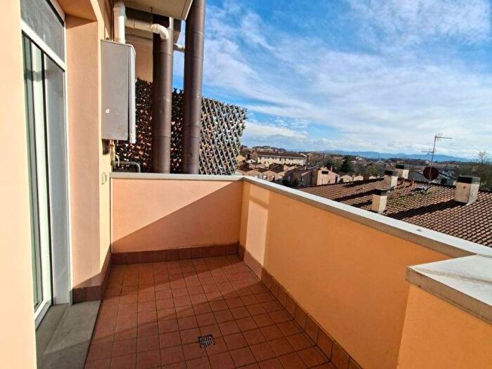 Appartamento trilocale in affitto in Centro, Calderara di Reno
