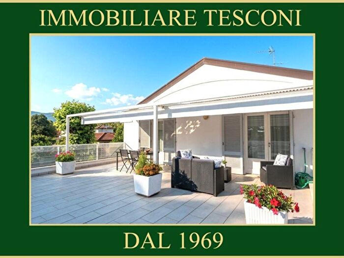 Appartamento trilocale in affitto in VIALE MARCONI, Pietrasanta