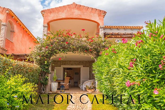 Casa trilocale in vendita in Via Stromboli, San Teodoro