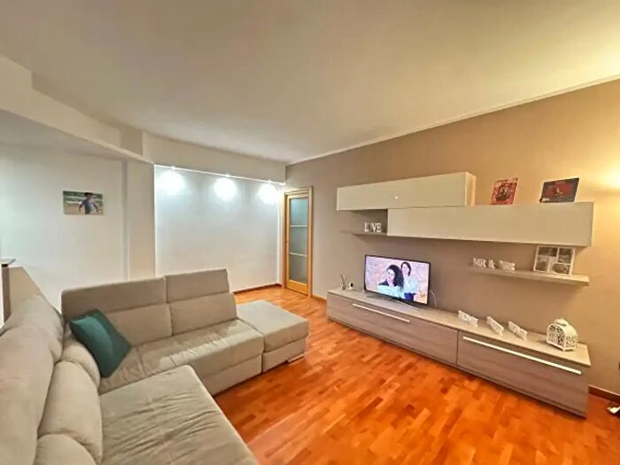 Appartamento trilocale in vendita in Cameri