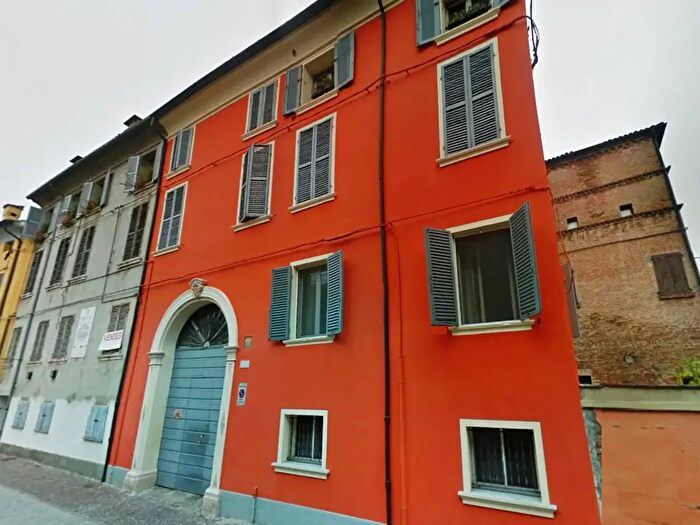 Appartamento trilocale in vendita in Via Oberdan, Finale Emilia