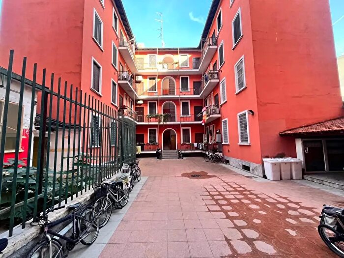 Appartamento monolocale in affitto in Via Volvinio, Milano